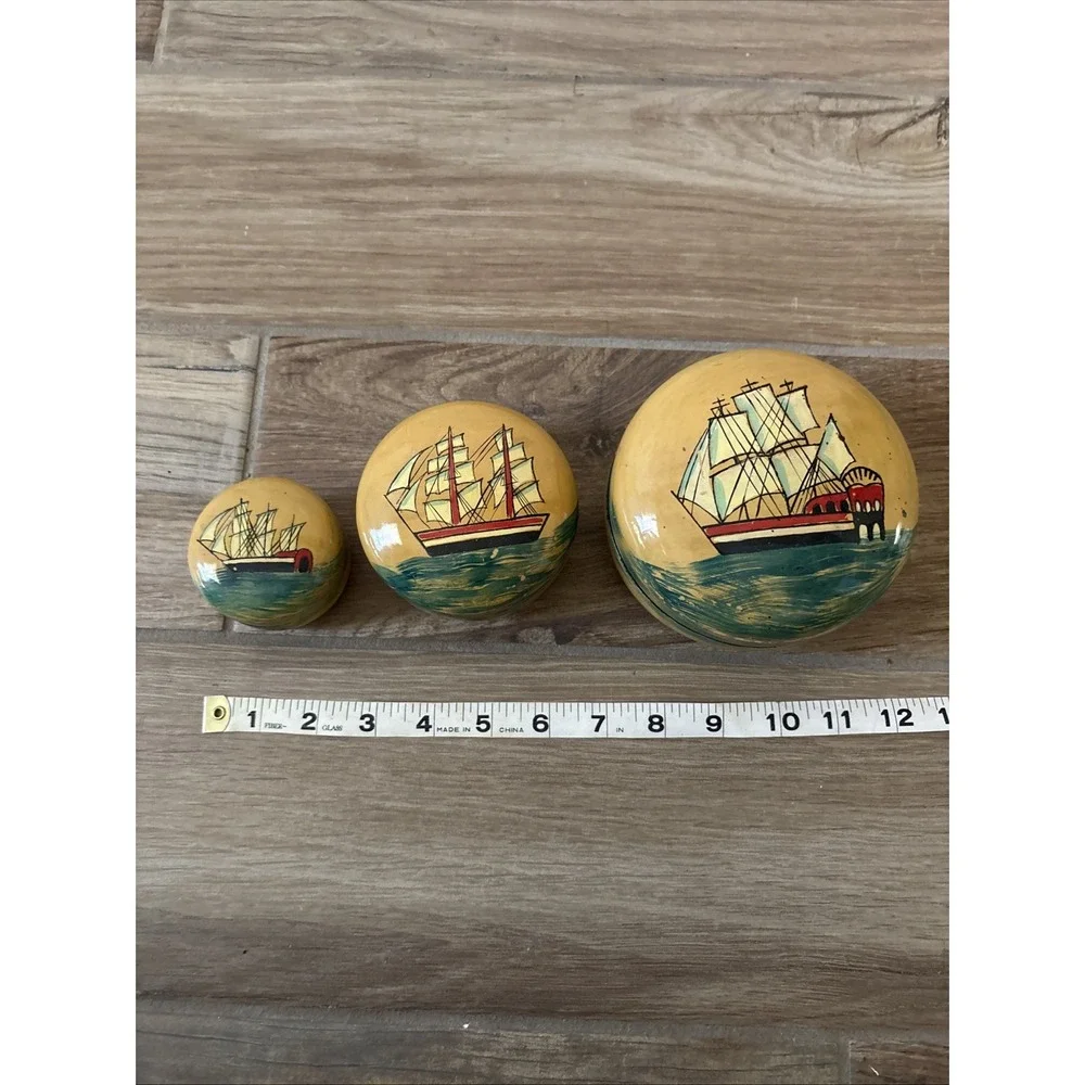Vtg Lacquer Handpainted 3 Nesting Boxes Santa Maria, Pinta & Nina 1992